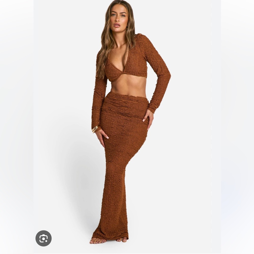 Boohoo Textured Popcorn Knit Skirt Set